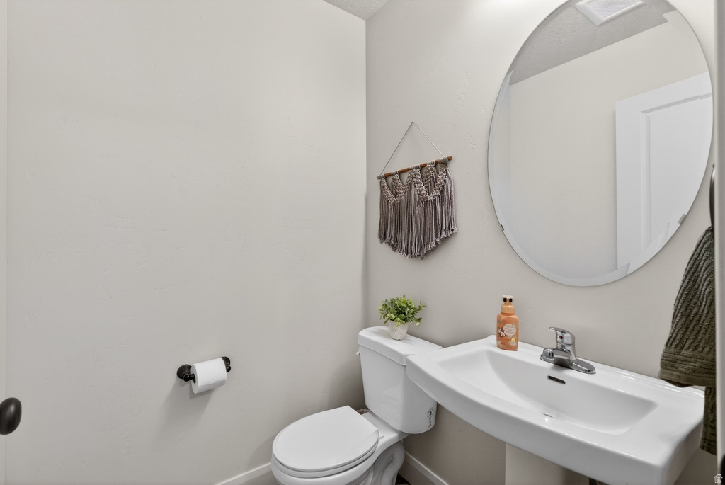 812 N OLD FORT DR Spanish Fork, UT 84660