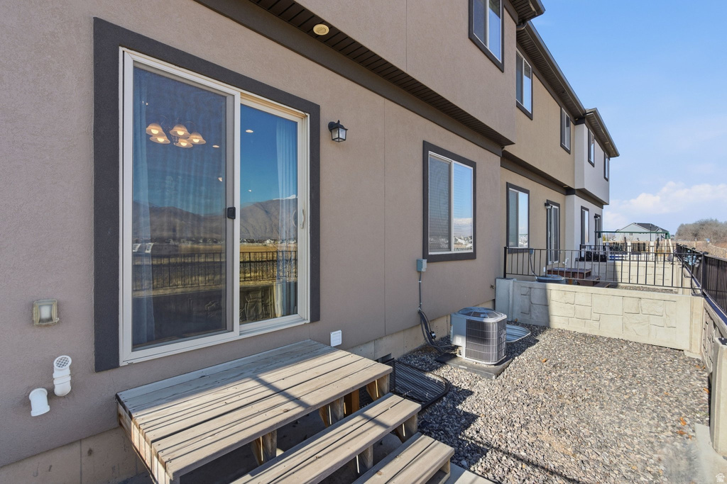 812 N OLD FORT DR Spanish Fork, UT 84660