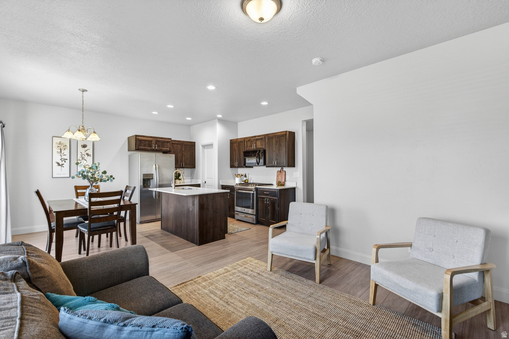 812 N OLD FORT DR Spanish Fork, UT 84660