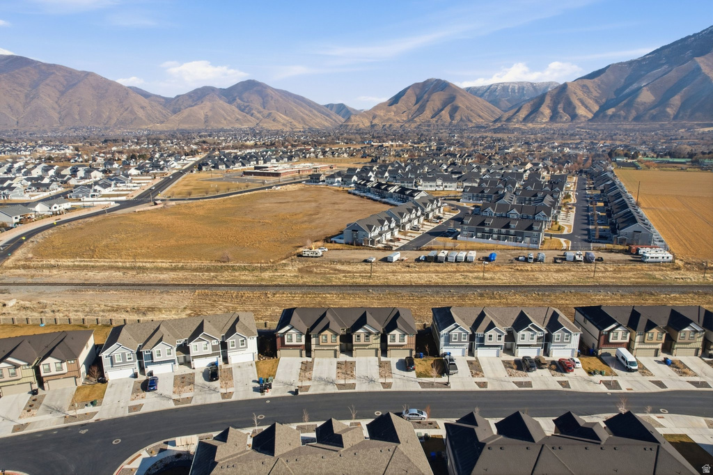 812 N OLD FORT DR Spanish Fork, UT 84660