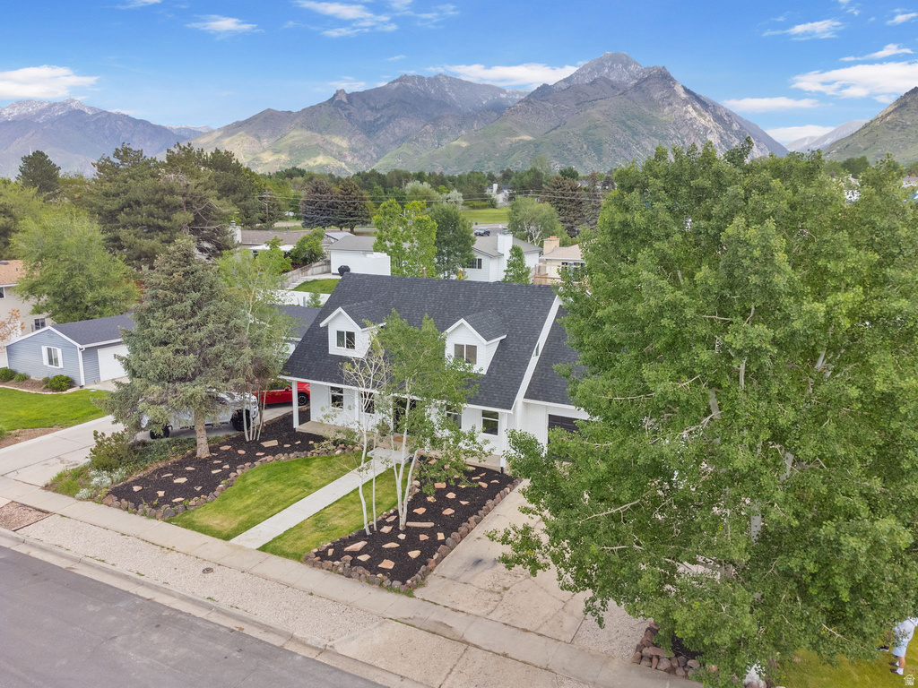 9957 S 2270 E Sandy, UT 84092