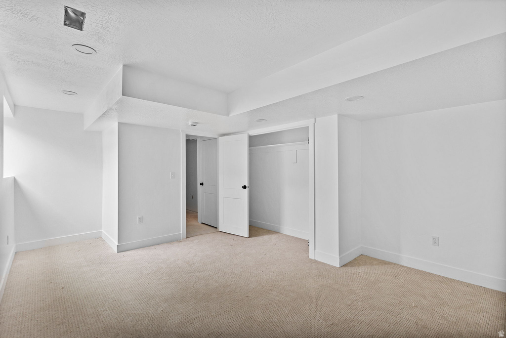 9957 S 2270 E Sandy, UT 84092