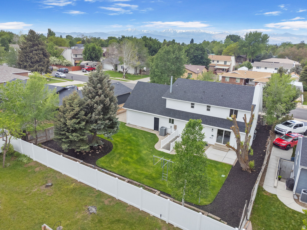 9957 S 2270 E Sandy, UT 84092