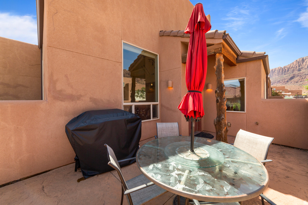 3764 S PRICKLY PEAR CIR #4-A8 Moab, UT 84532