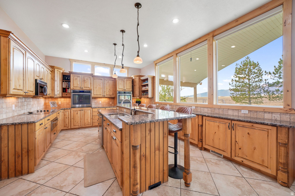9141 N CANYON WASH DR Eagle Mountain, UT 84005