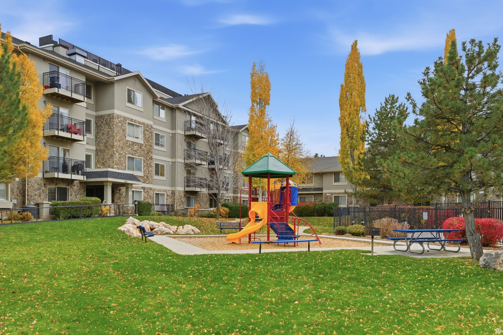 1245 E PRIVET DR #429 Cottonwood Heights, UT 84121