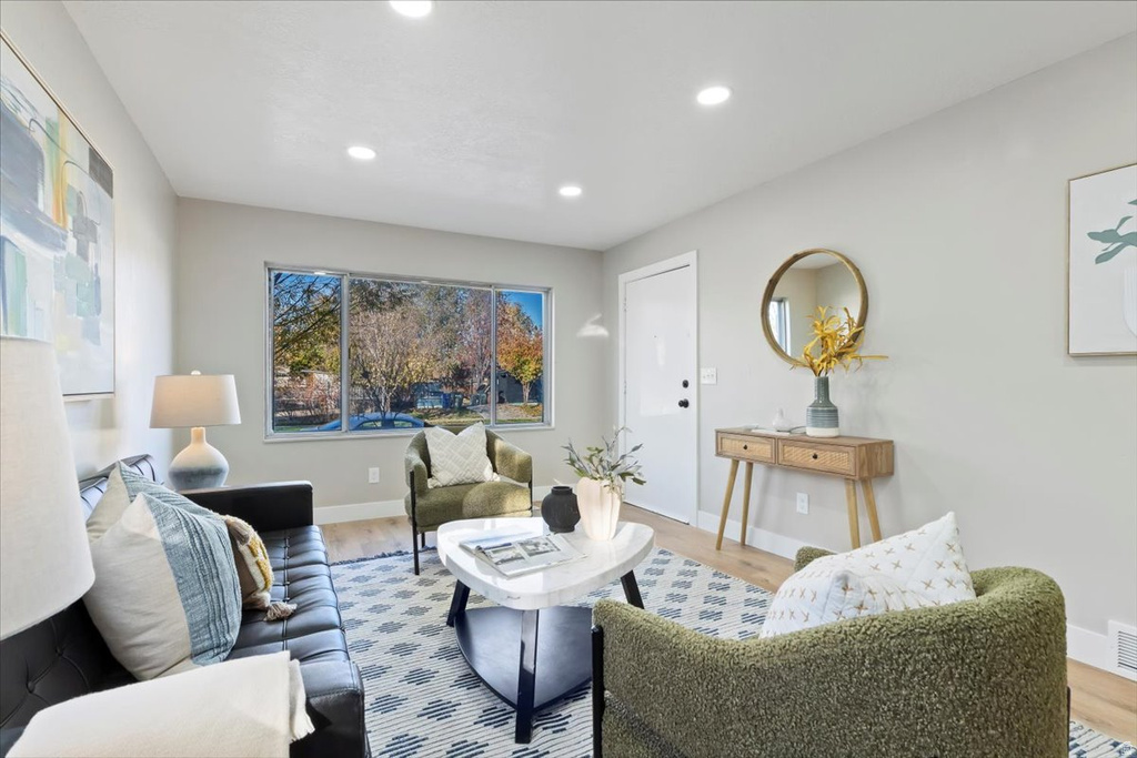 1209 W 700 S Salt Lake City, UT 84104