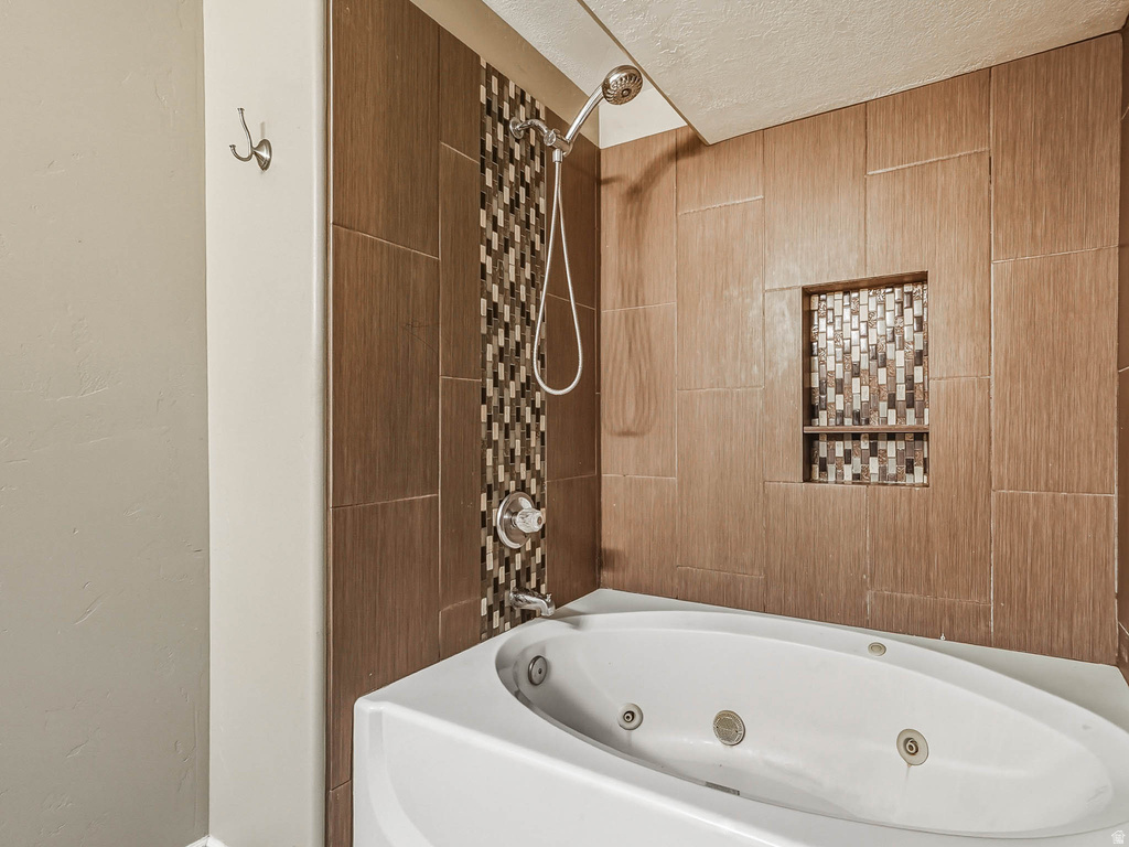 5031 W GREENSTREAK DR Riverton, UT 84096