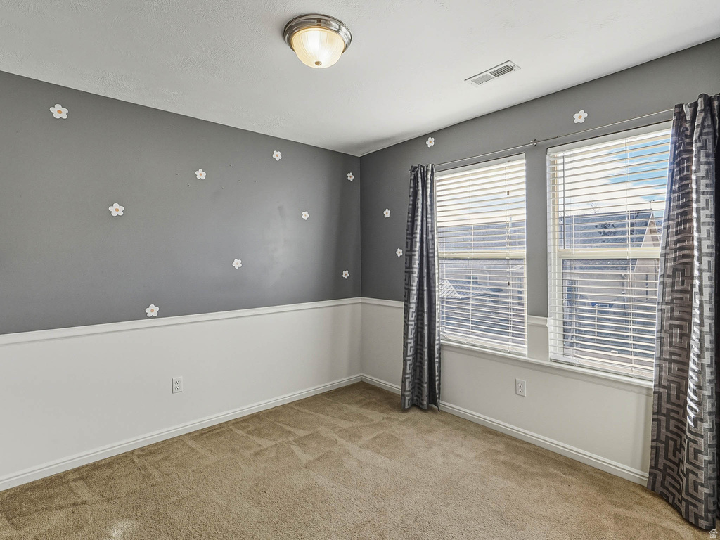 5031 W GREENSTREAK DR Riverton, UT 84096