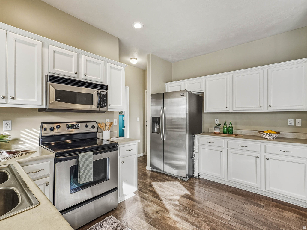 5031 W GREENSTREAK DR Riverton, UT 84096