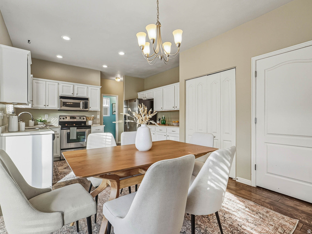 5031 W GREENSTREAK DR Riverton, UT 84096