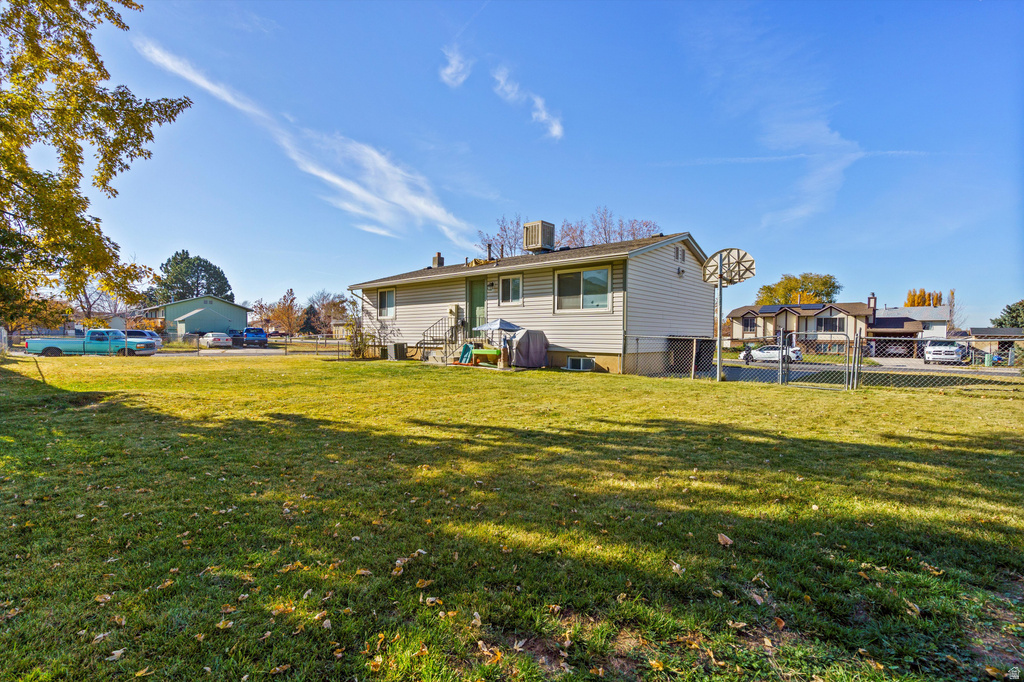 1214 N 700 W Clinton, UT 84015