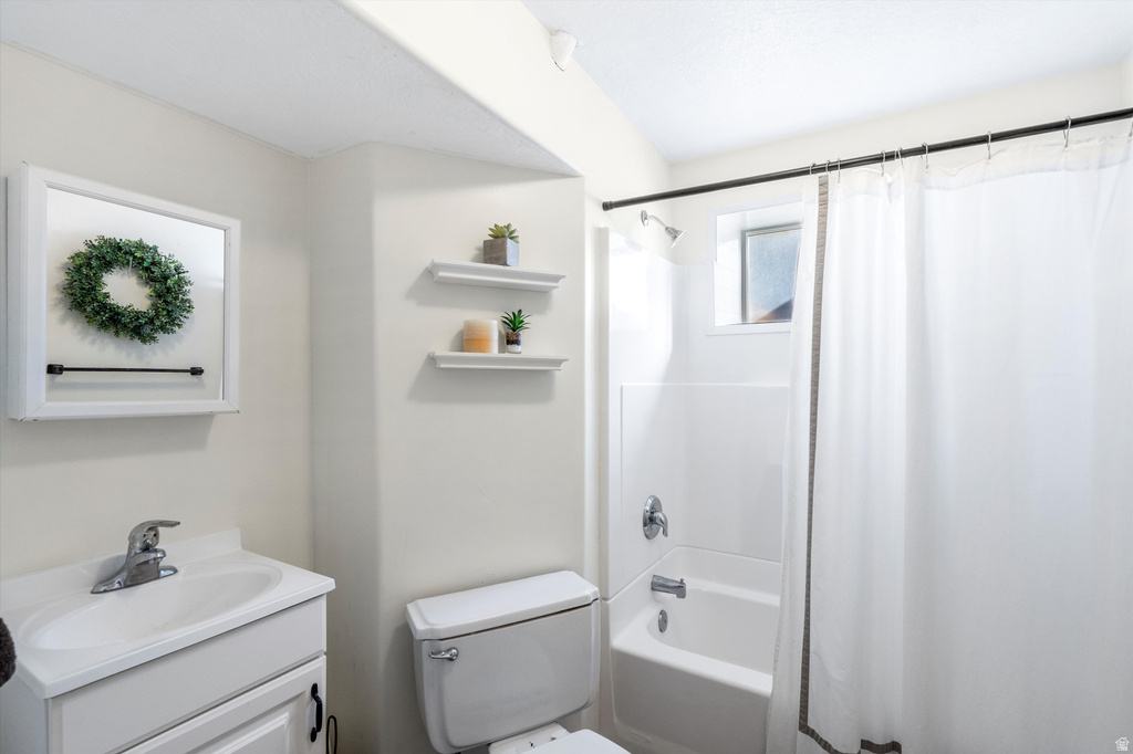 1214 N 700 W Clinton, UT 84015