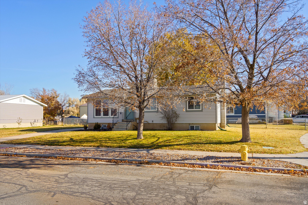 1214 N 700 W Clinton, UT 84015