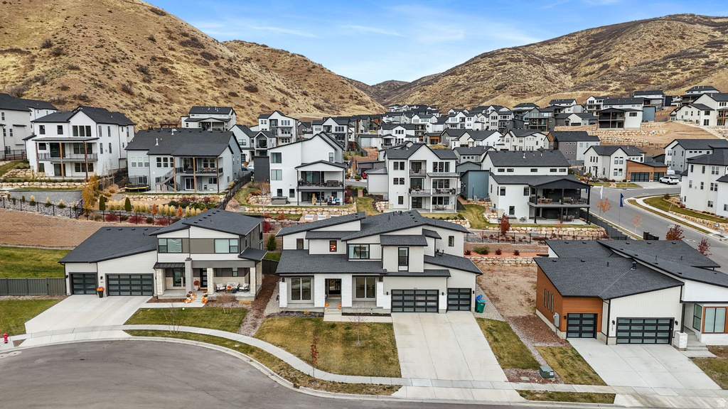 1802 W OAK CREEK CIR Lehi, UT 84048