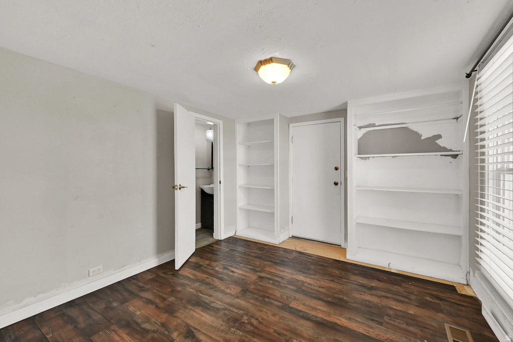 78 S MAIN ST Hyde Park, UT 84318