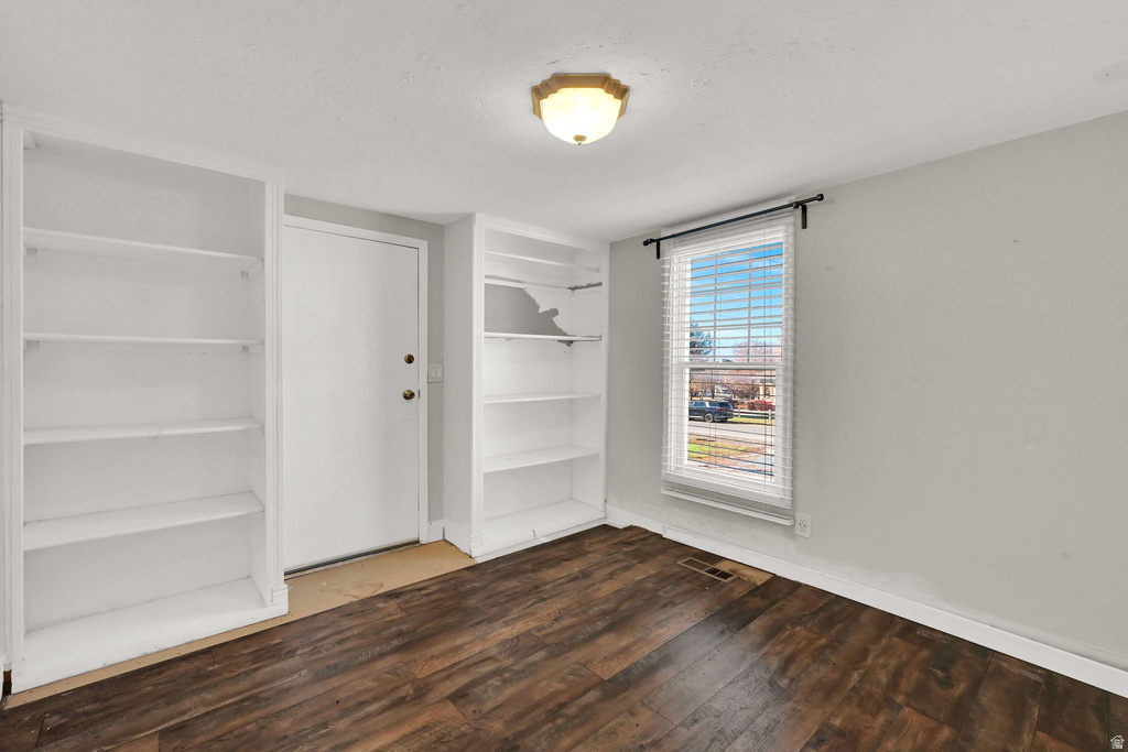 78 S MAIN ST Hyde Park, UT 84318