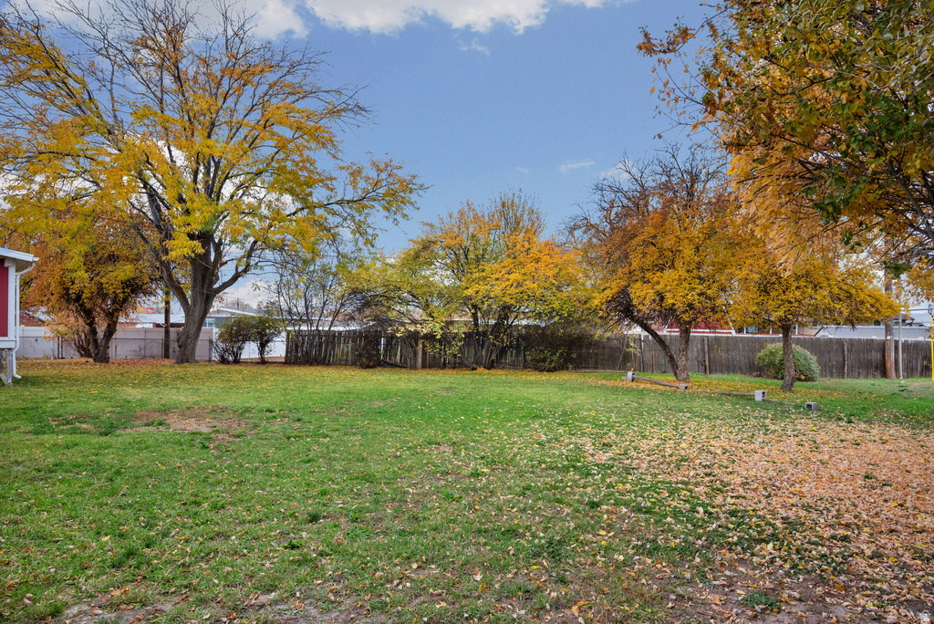 495 N SPURLOCK ST Layton, UT 84041