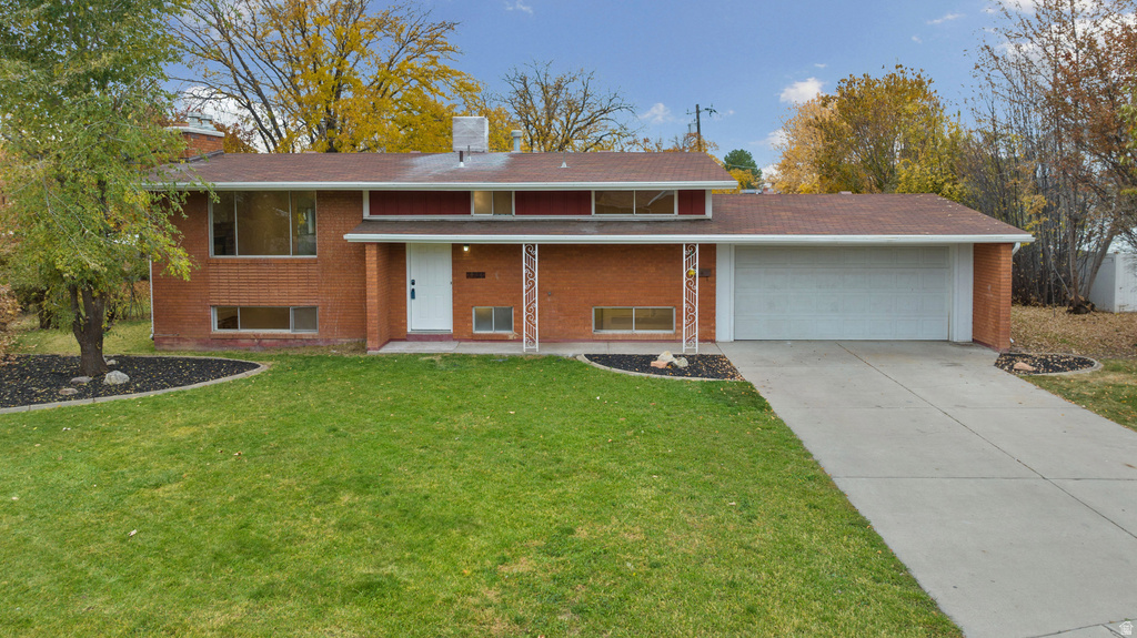 495 N SPURLOCK ST Layton, UT 84041