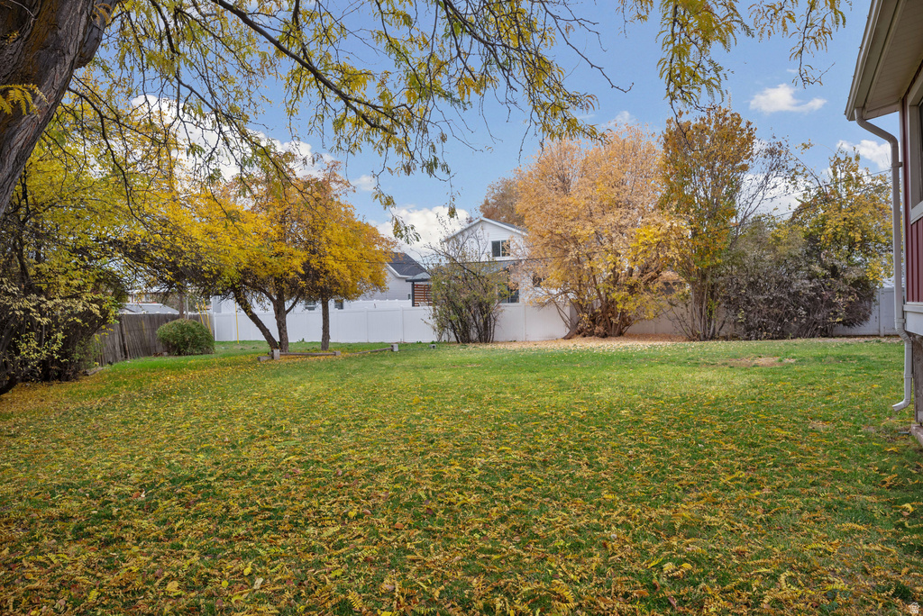 495 N SPURLOCK ST Layton, UT 84041