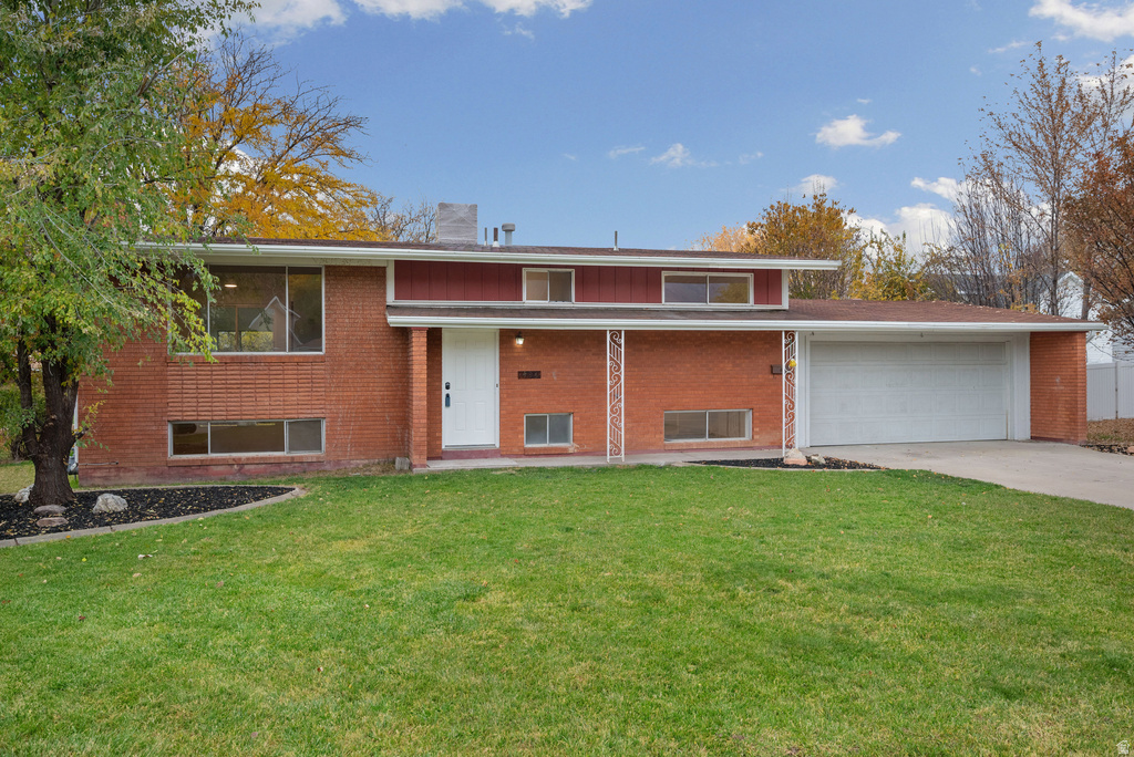 495 N SPURLOCK ST Layton, UT 84041