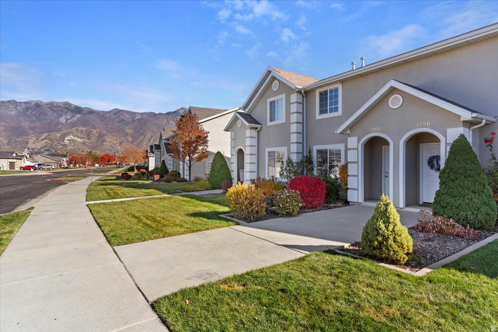 1260 E 6125 S South Ogden, UT 84405