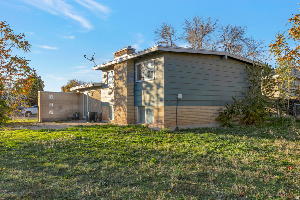 654 COLONIAL ST Layton, UT 84041