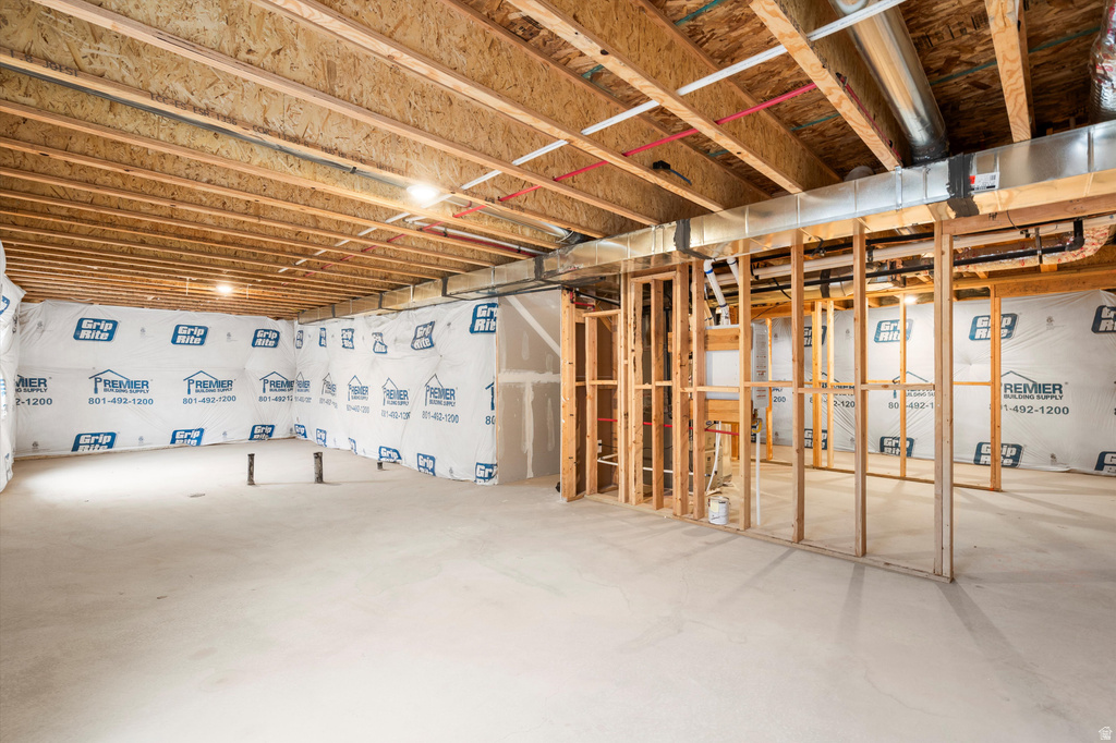 933 N 200 E #32 Santaquin, UT 84655