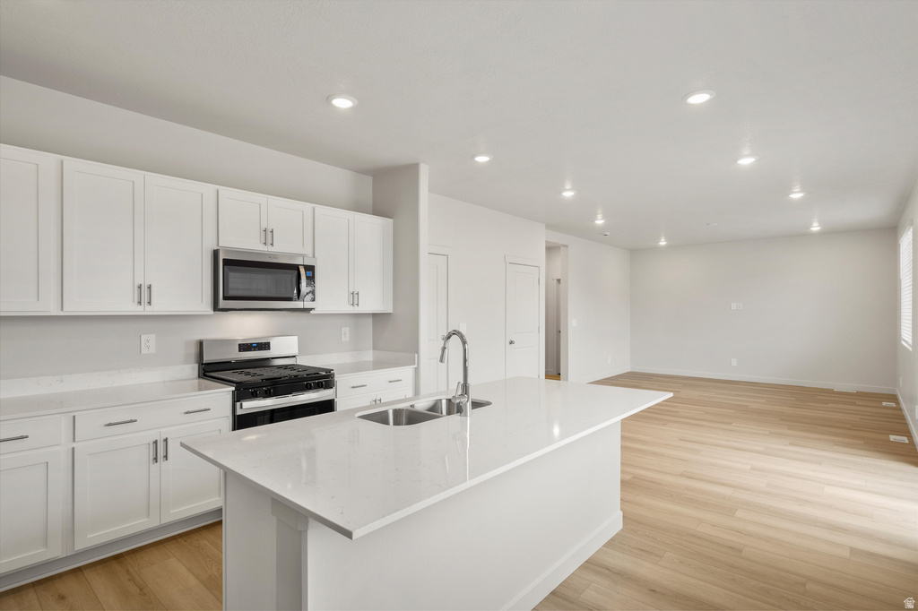 933 N 200 E #32 Santaquin, UT 84655