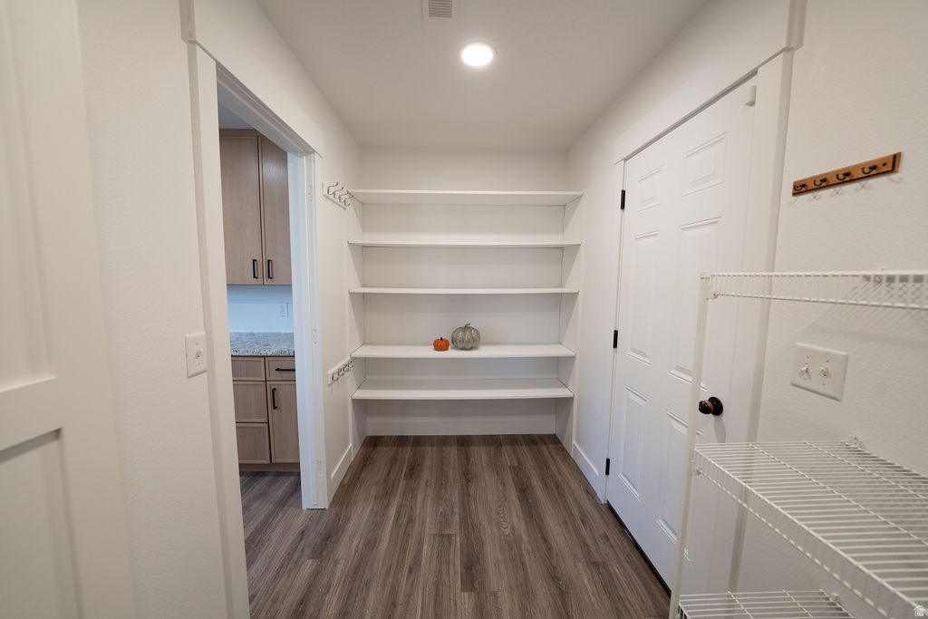 653 S WILLOW PARK Lehi, UT 84043