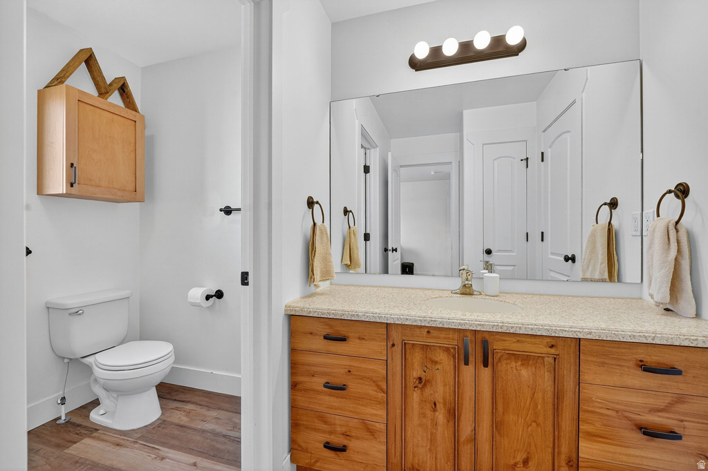 1583 N 25 E Layton, UT 84041