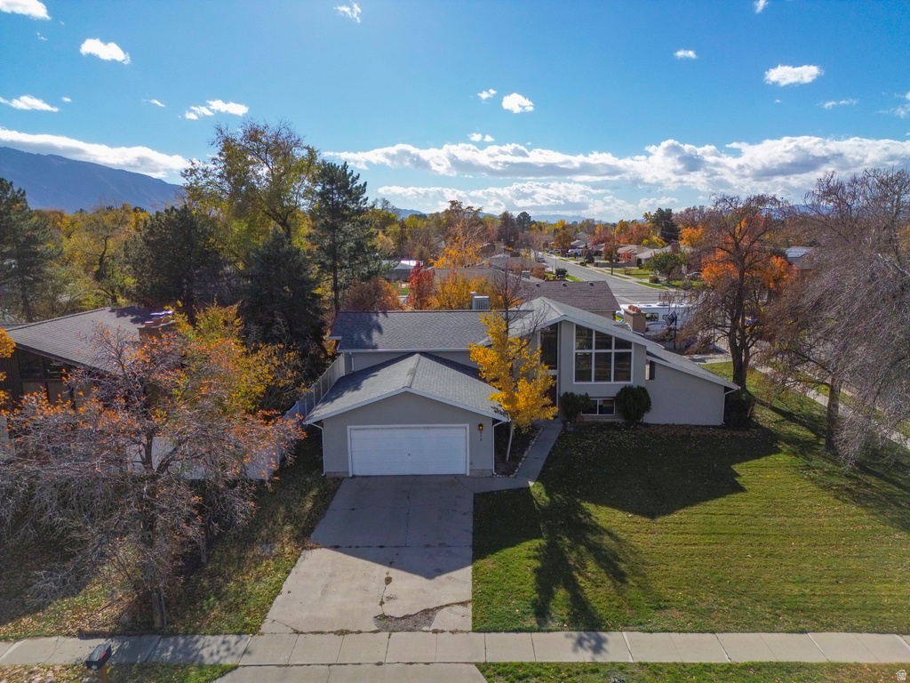 512 E LARCHWOOD DR Midvale, UT 84047