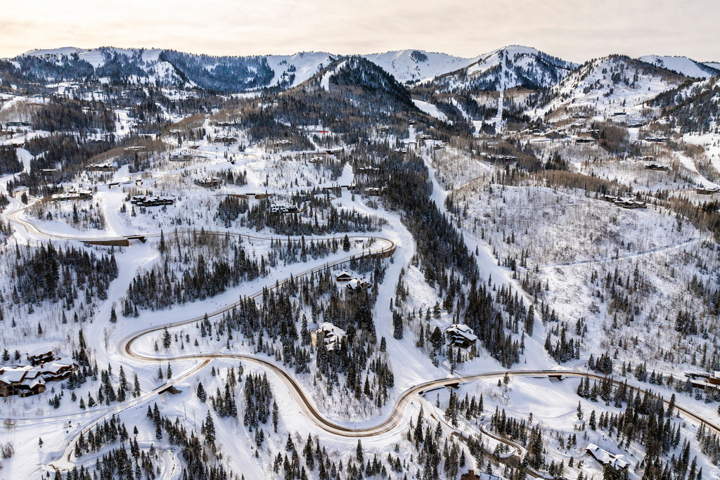 26 WHITE PINE CANYON RD Park City, UT 84060