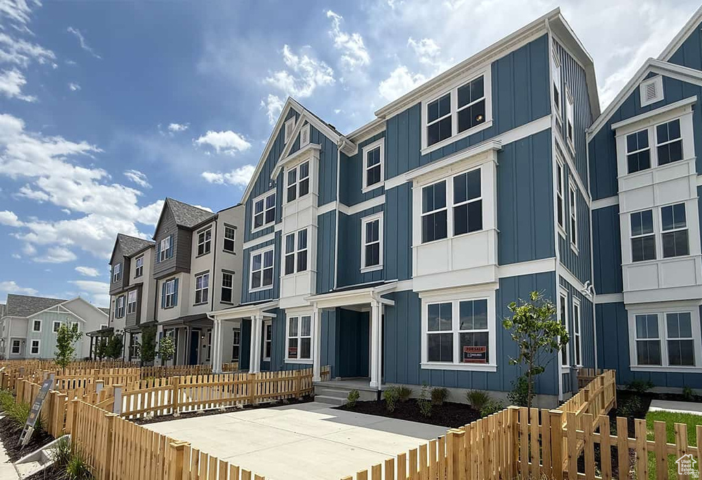 7043 W South Jordan Pkwy