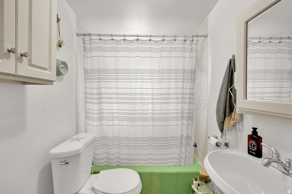 694 N WEST CAPITOL ST Salt Lake City, UT 84103