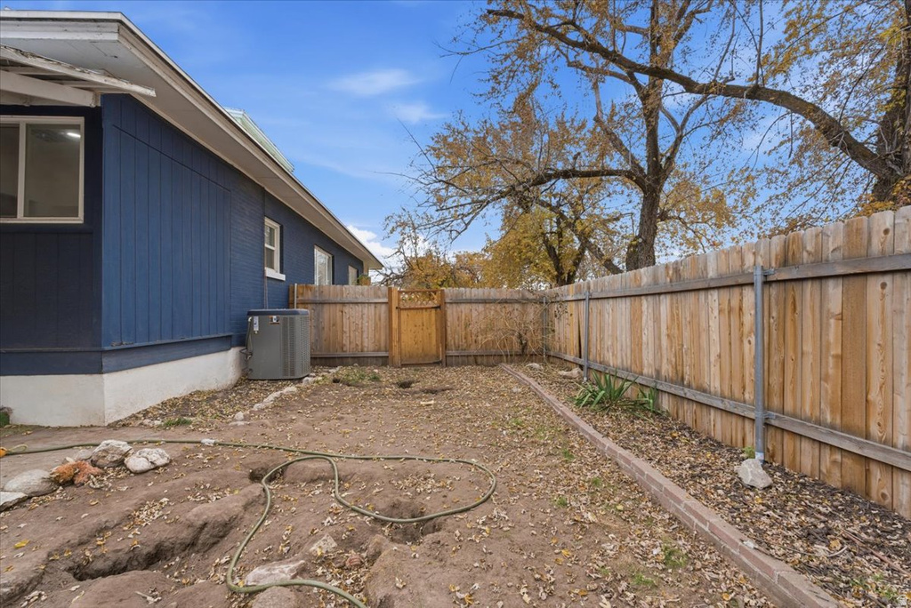 902 27TH ST Ogden, UT 84403