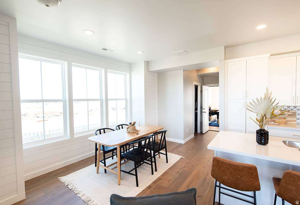 6877 W SOUTH JORDAN PKWY South Jordan, UT 84009