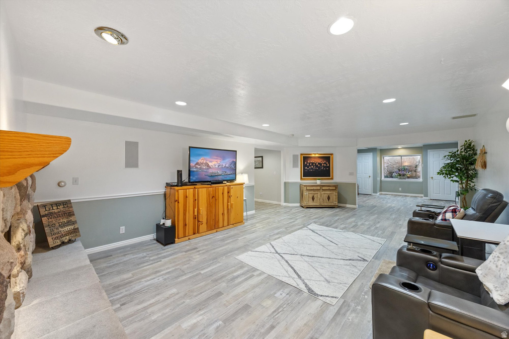 1937 E WASATCH BLVD Sandy, UT 84092