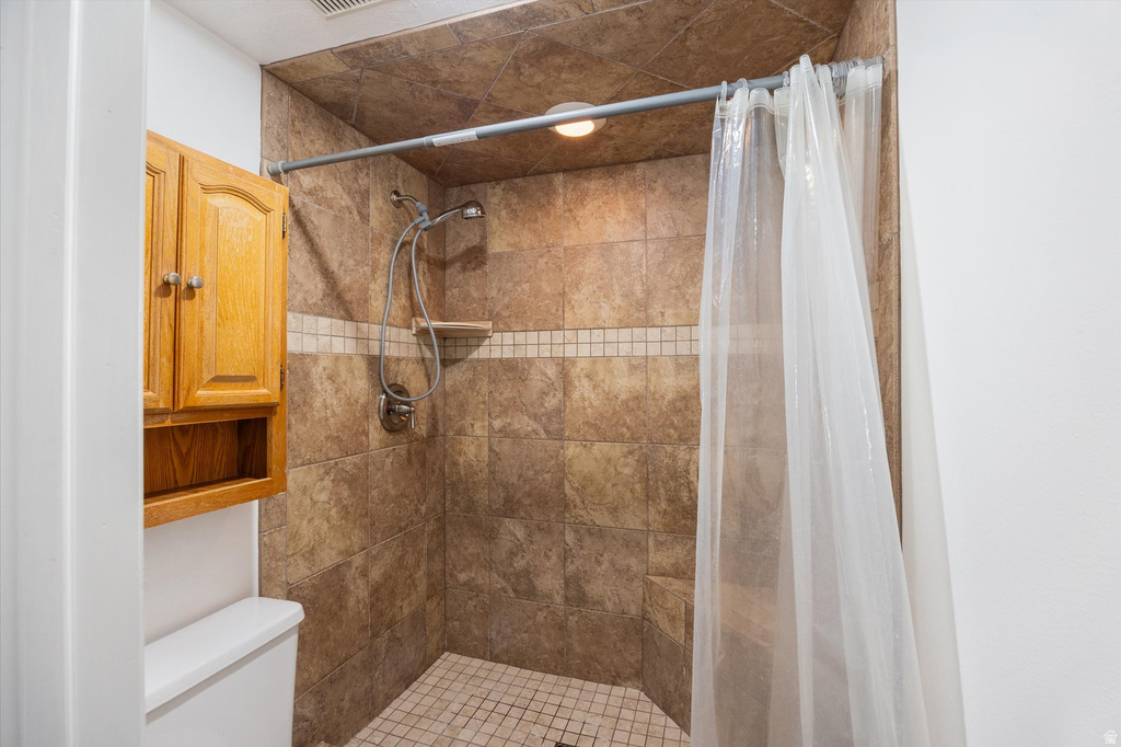 1937 E WASATCH BLVD Sandy, UT 84092