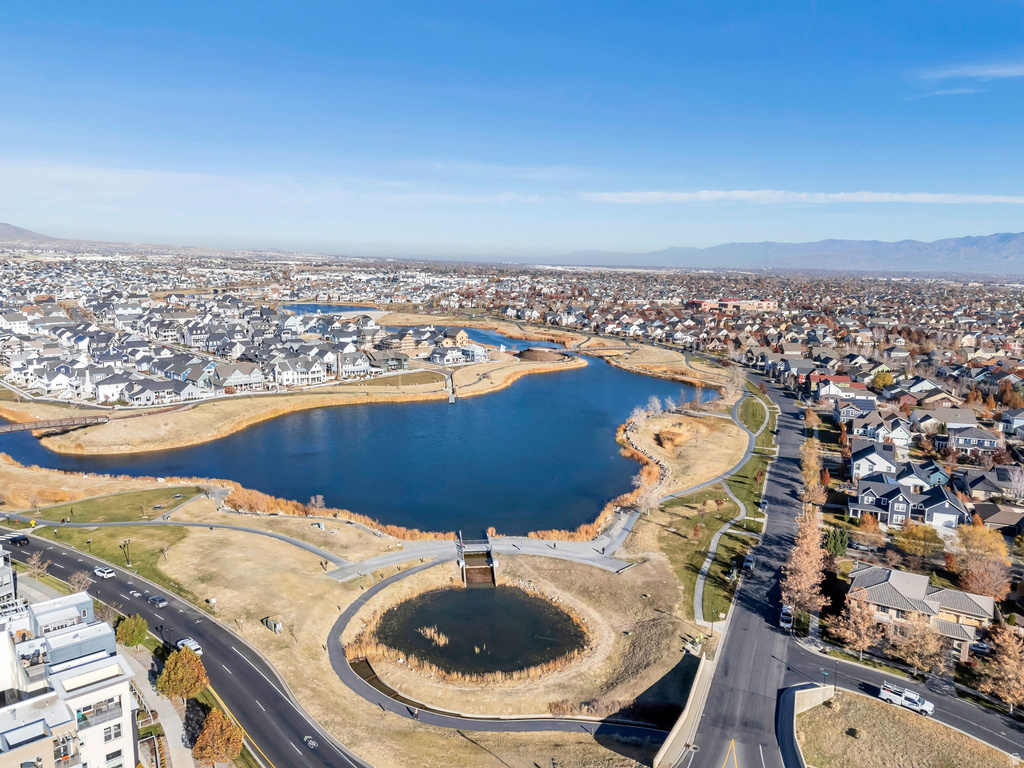 4504 W KESTREL RIDGE RD South Jordan, UT 84009