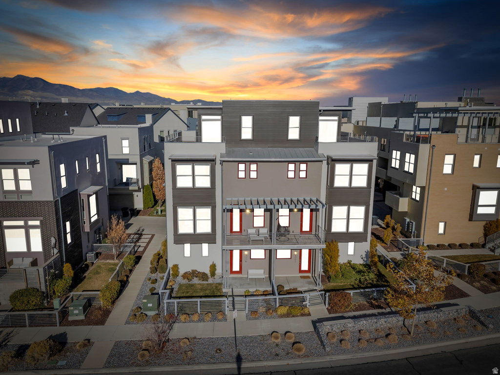 4504 W KESTREL RIDGE RD South Jordan, UT 84009