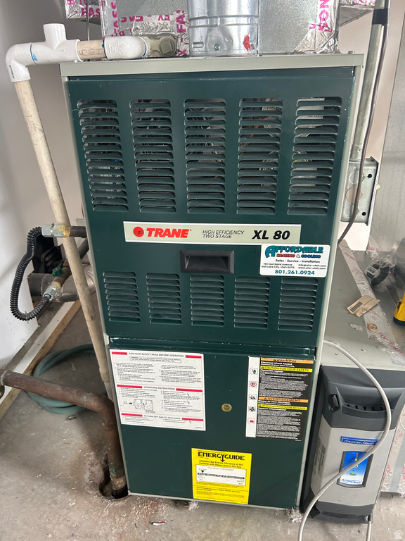 1927 W KIRKHAM WAY Taylorsville, UT 84129