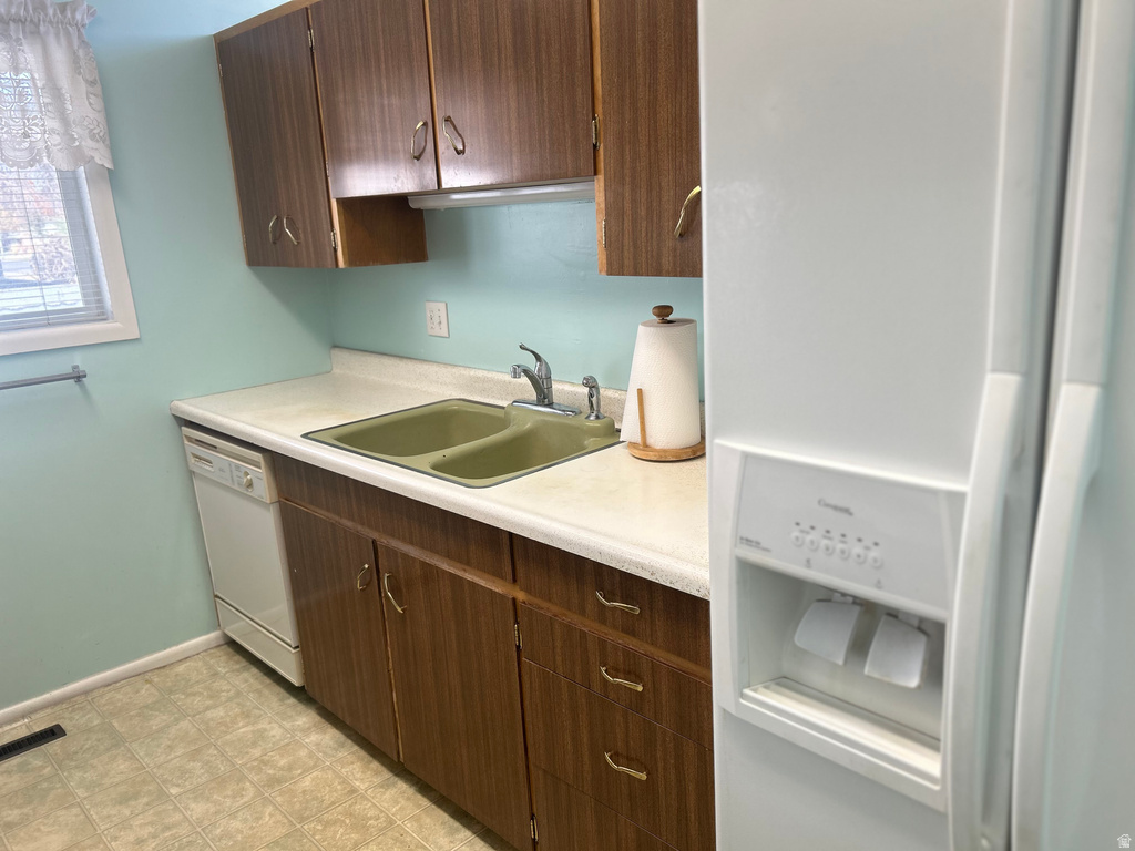 1927 W KIRKHAM WAY Taylorsville, UT 84129