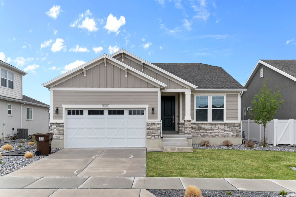 6620 N Salt Creek Peak