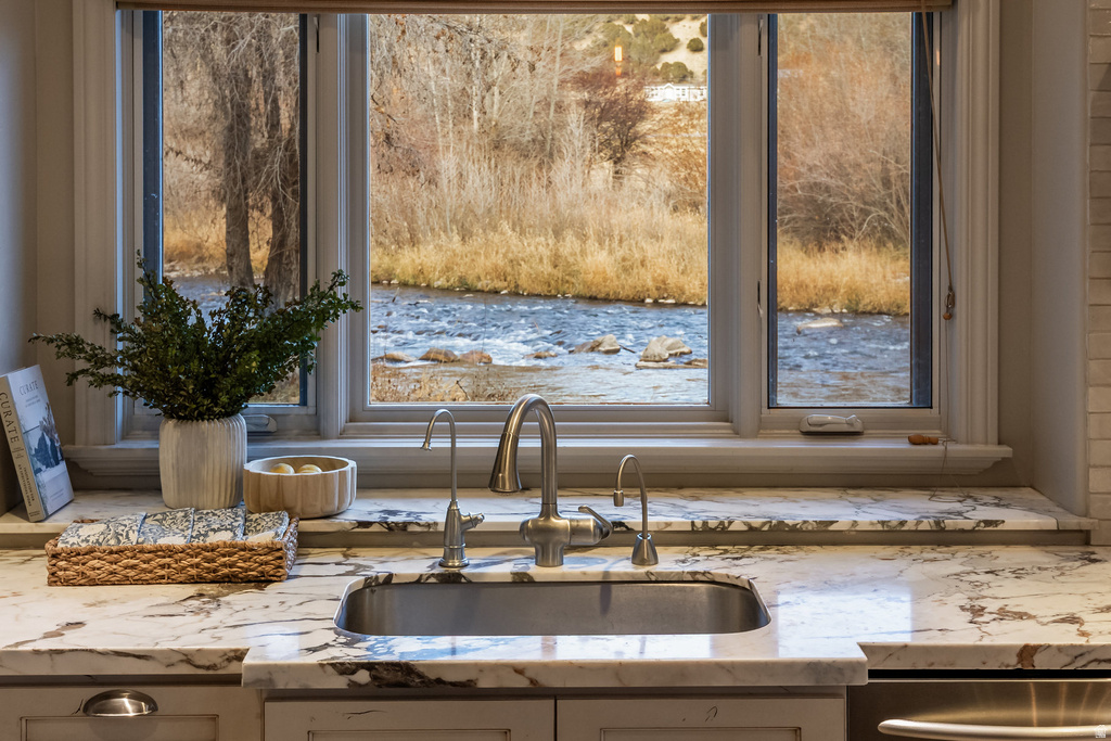 7050 N RIVER VALLEY DR Peoa, UT 84061