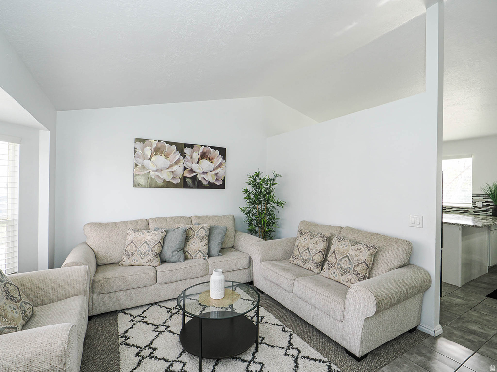 324 E 670 N Tooele, UT 84074