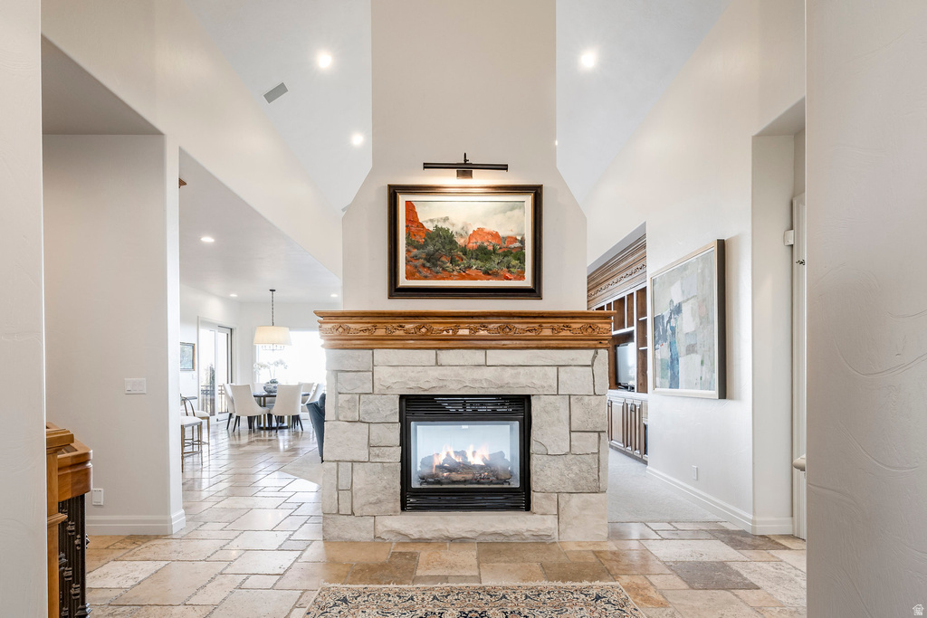 2412 E BEAR HILLS DR Draper, UT 84020