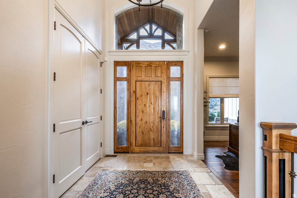 2412 E BEAR HILLS DR Draper, UT 84020