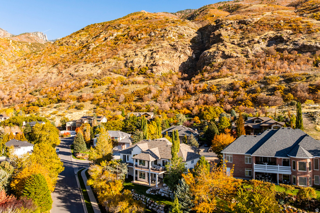 2412 E BEAR HILLS DR Draper, UT 84020