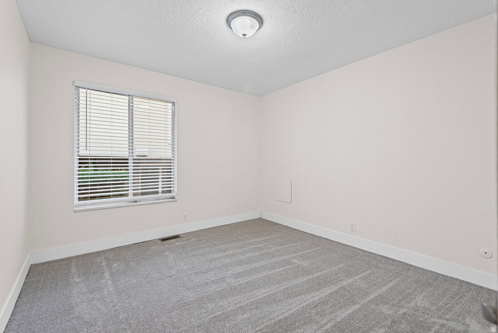 5976 S MONTE CARLO DR Salt Lake City, UT 84121